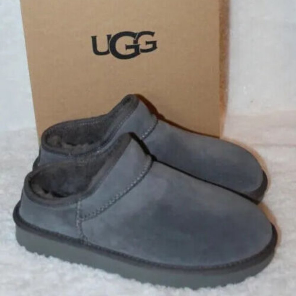 NIB WOMEN'S CLASSIC UGG SUEDE‎ SHEARLING LINED CLOG SLIPPERS GRAY